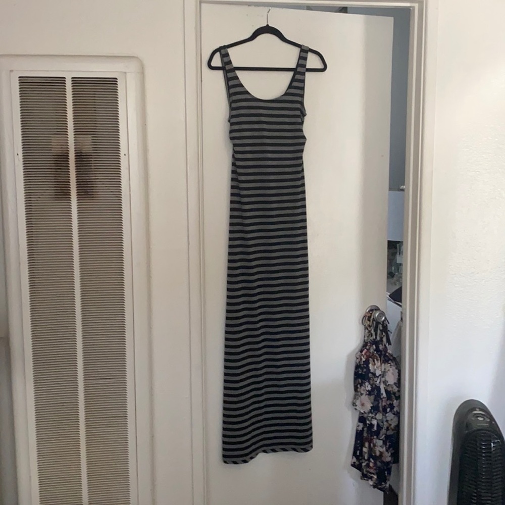 Open back cotton dress with side slit